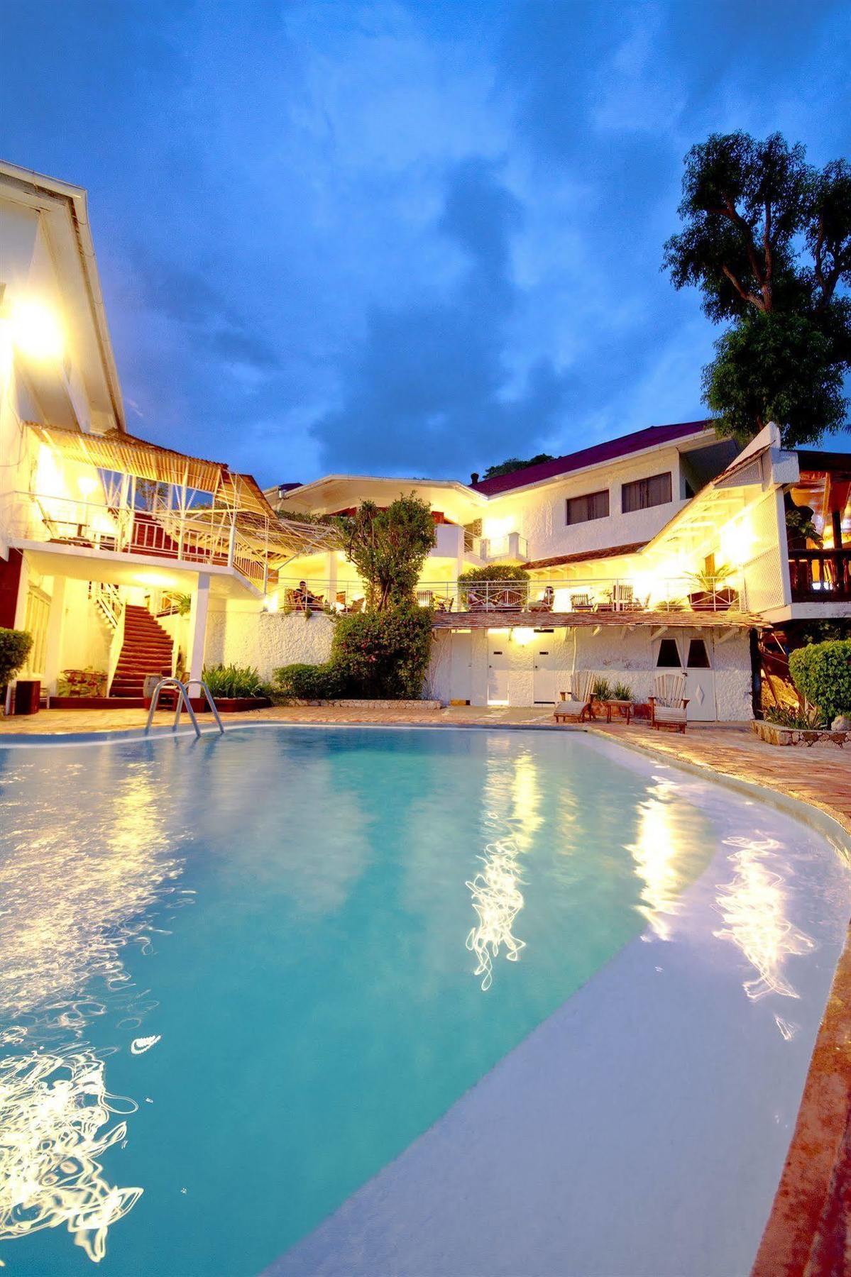 Hotel Mont Joli Cap-Haïtien Buitenkant foto