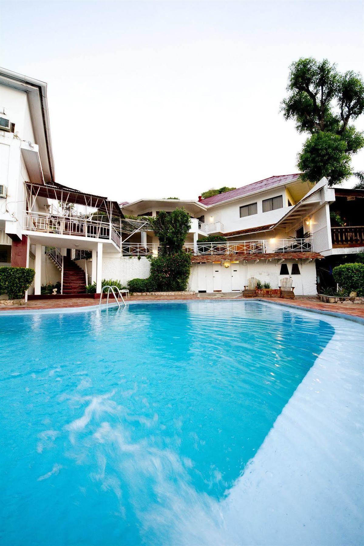 Hotel Mont Joli Cap-Haïtien Buitenkant foto